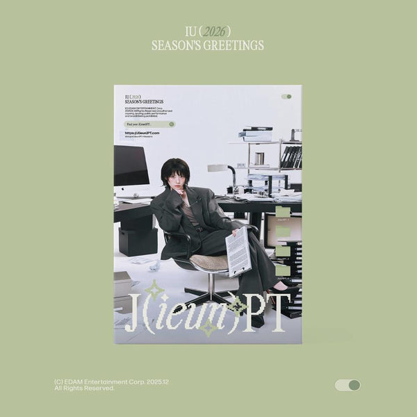 IU 李知恩 2026 SEASON’S GREETINGS 年曆組合 (韓國進口版)